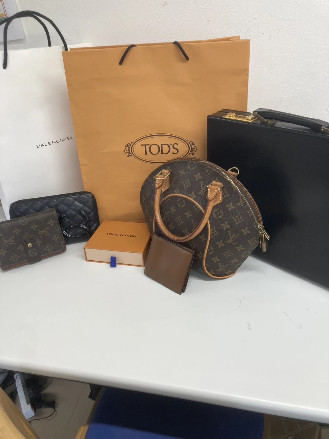ブランド品買取の魅力